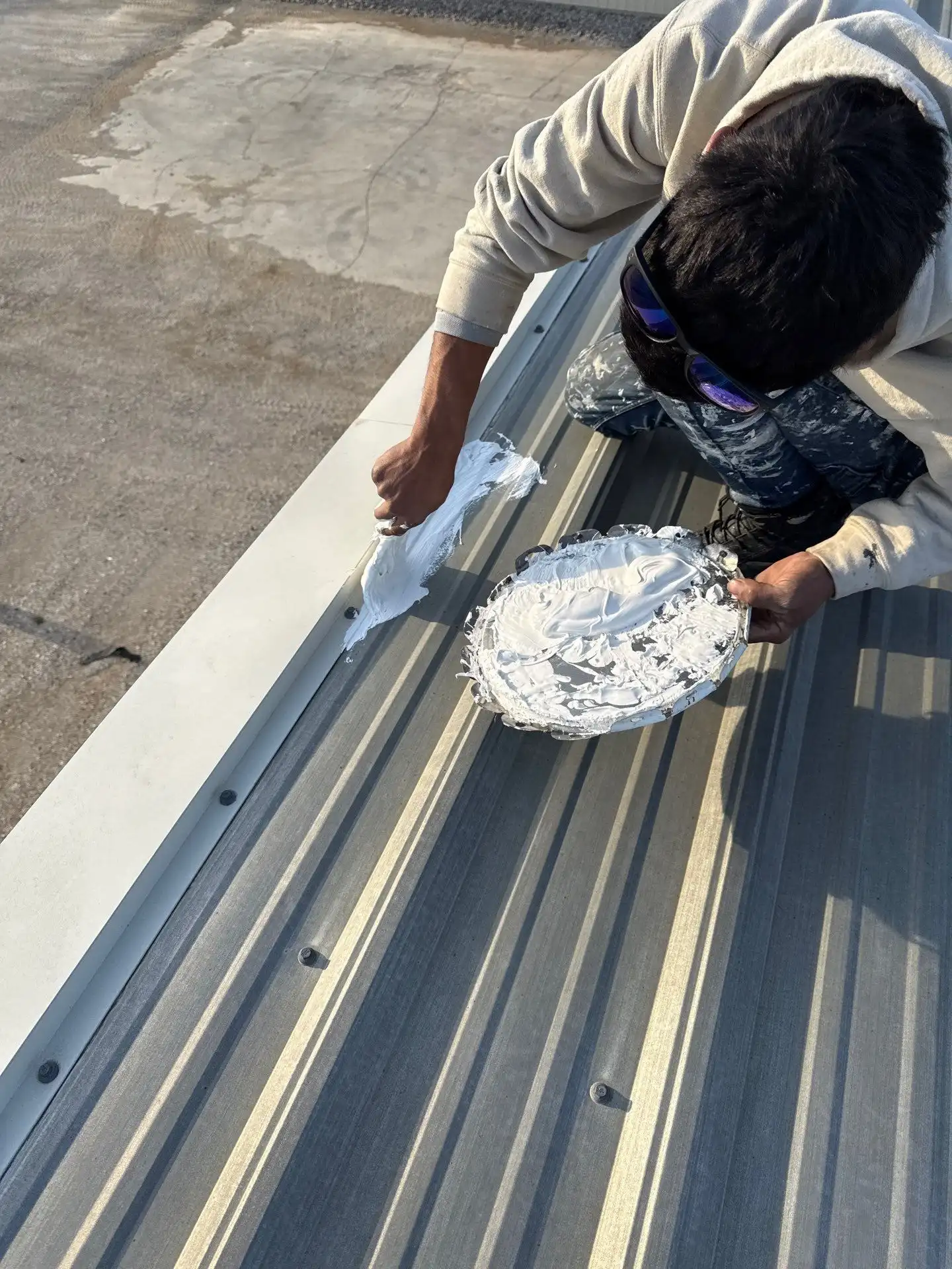 Prestwick Metal Roofs in Winter: Snow Shedding and Ice Dams